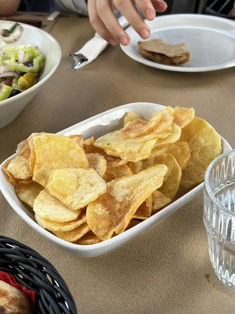 Senem Sanli_Ταβέρνα 