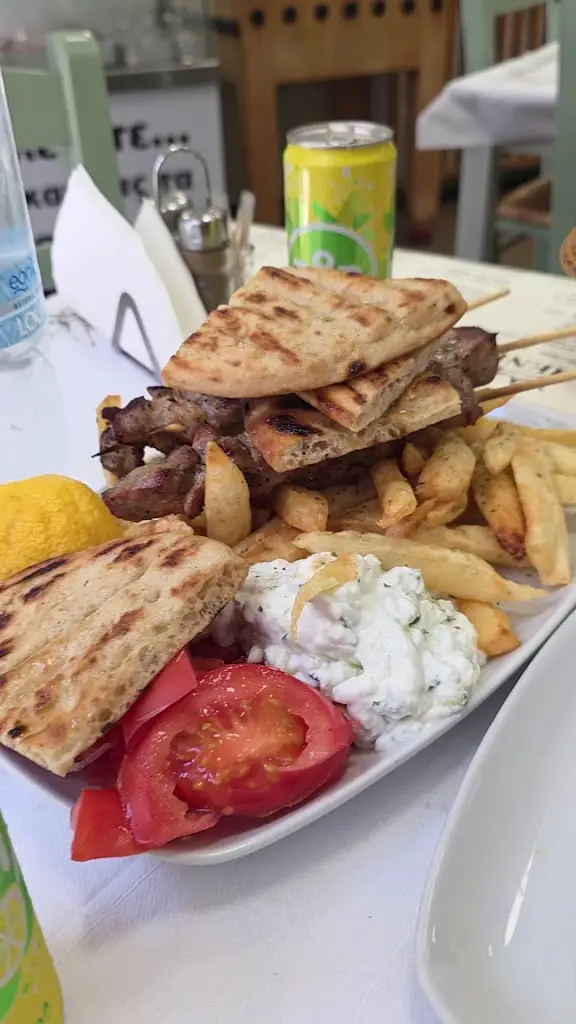 Κορώνι-Grill House_Rhodope_slider_image_2