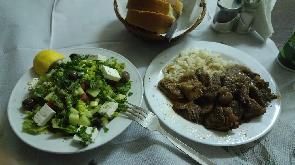 Menü_Uçaklı Park Sapes_Maroneia-Sapes_Bild_2