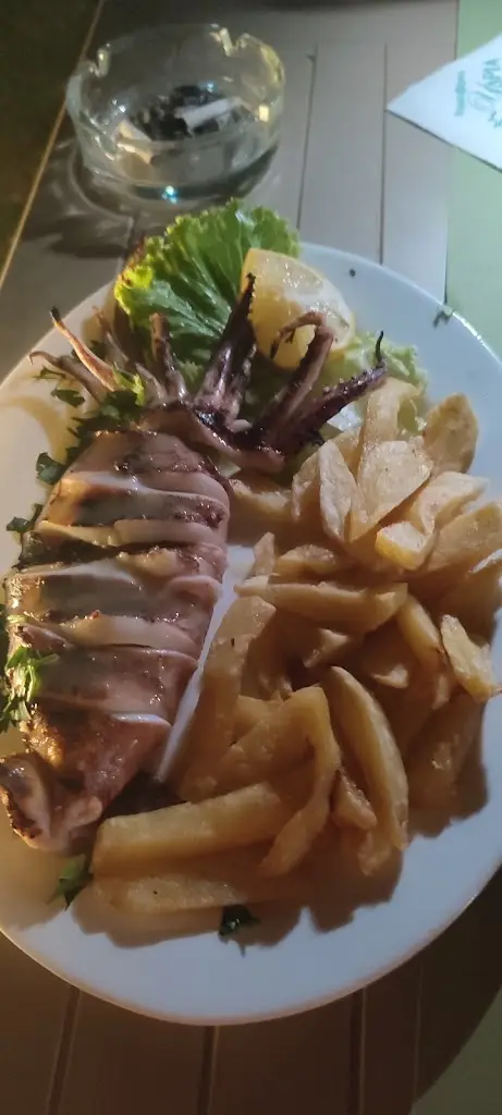 Alina_Υδρία - Ψαροταβέρνα Cafe_Maroneia-Sapes_review