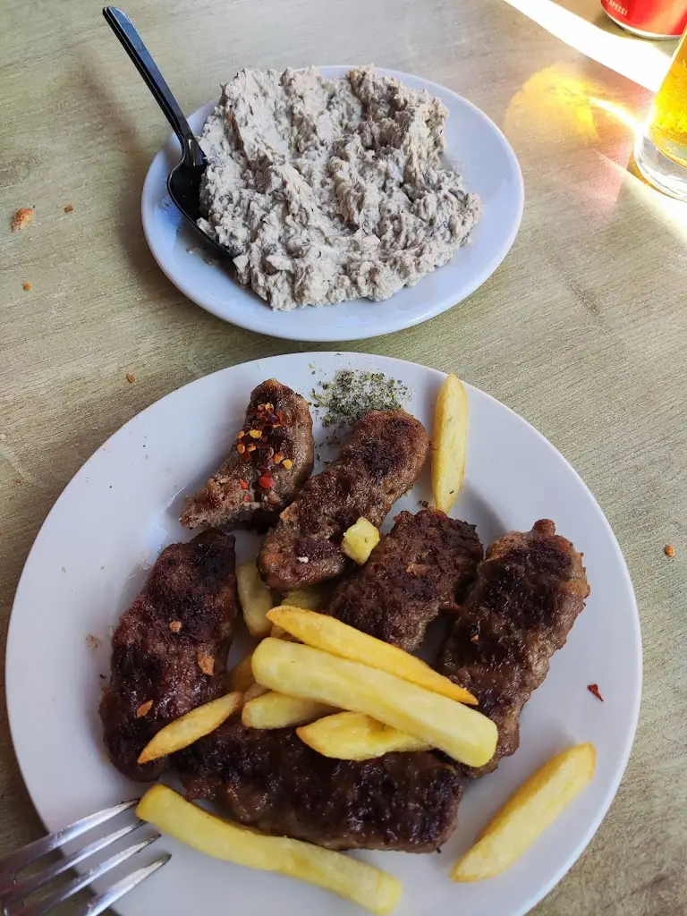 Menu_Keftedakia Kiasif_Maroneia-Sapes_image_1