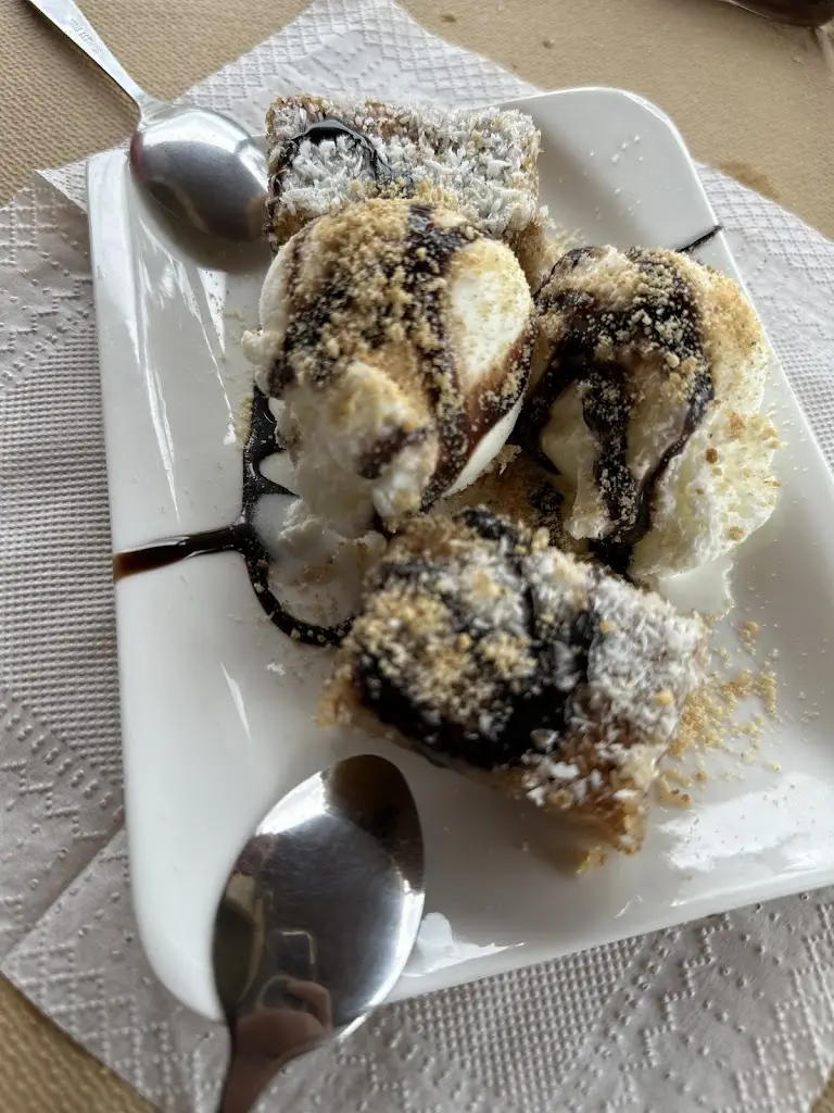 Ταβέρνα ο μπαμπης_Maroneia-Sapes_slider_image_2