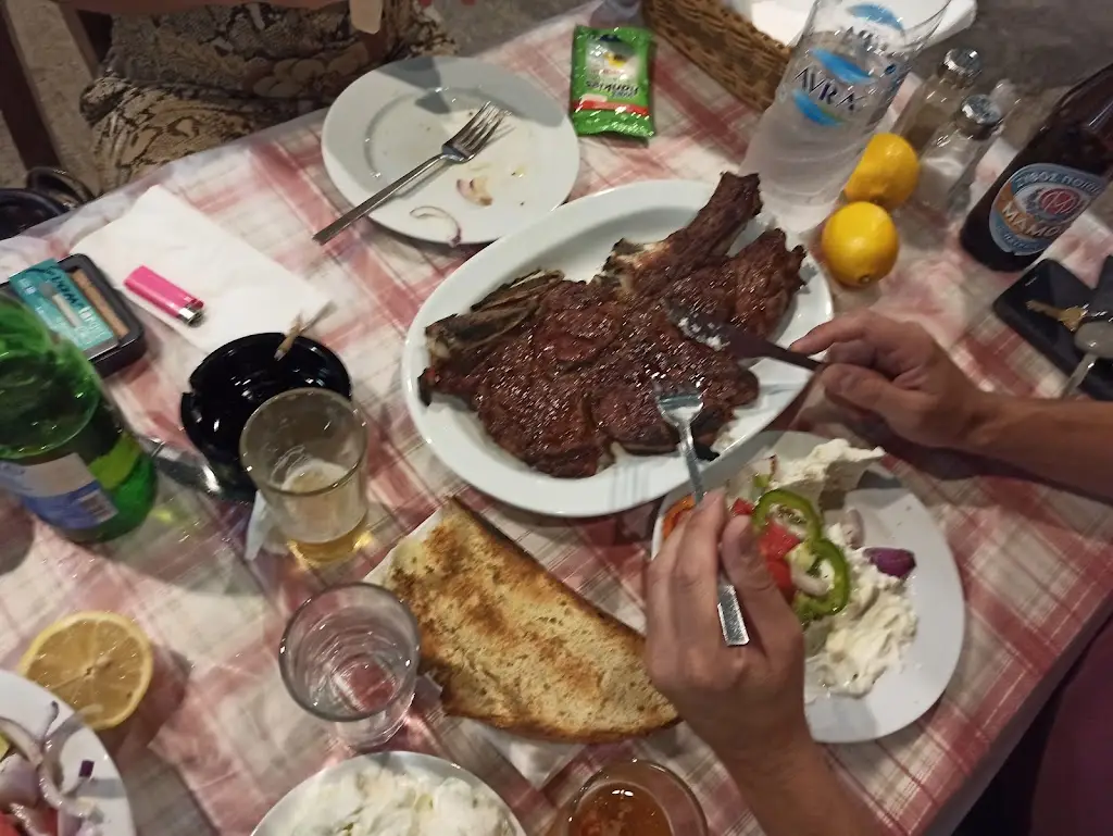 Menü_Το τζάκι_Kapandríti_Bild_7