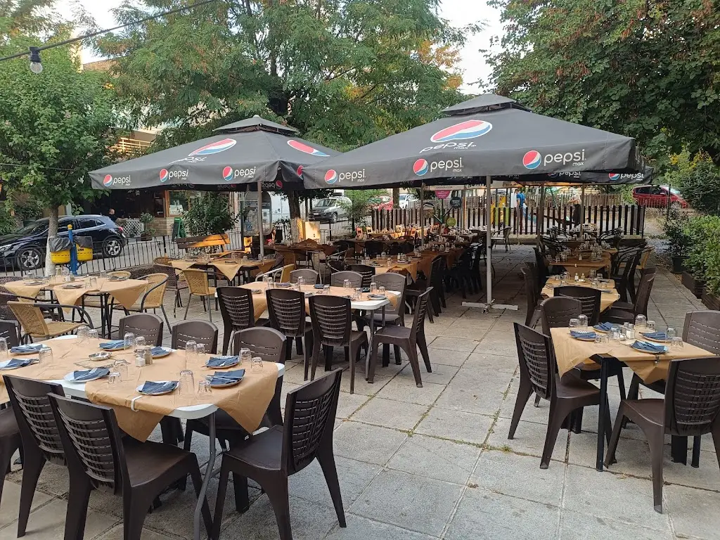 Καραμπάς ψητοπωλείο μεζεδοπωλείο Restaurant in Anatolí