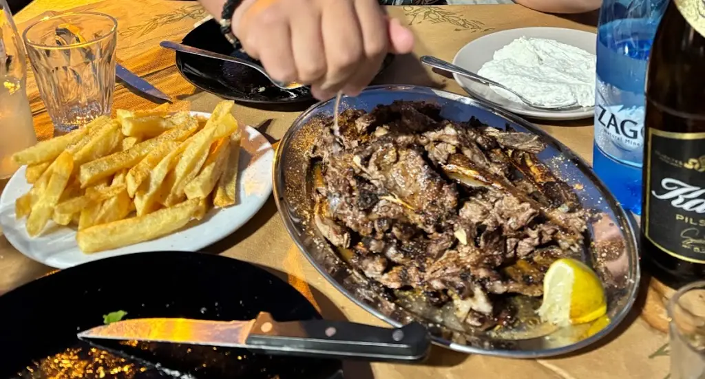 Pavlos Fragkakis_O Timur_Anatolí_Bewertung