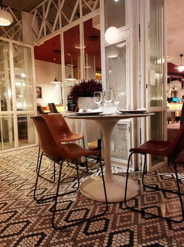 Anatoli_Anatolí_slider_image_1