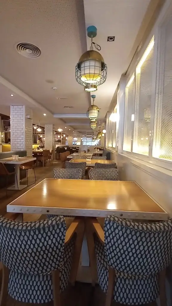 Anatoli_Anatolí_slider_image_2