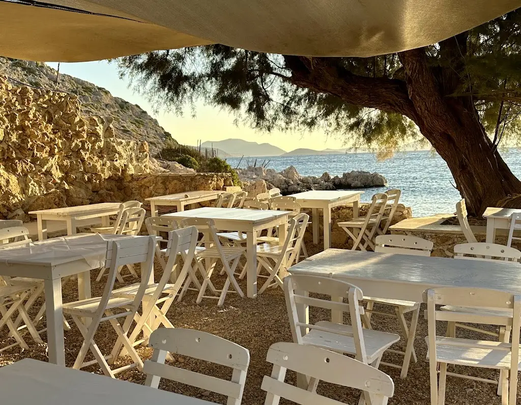 Kania Beach Restaurant_Chalkiádes_slider_image_1