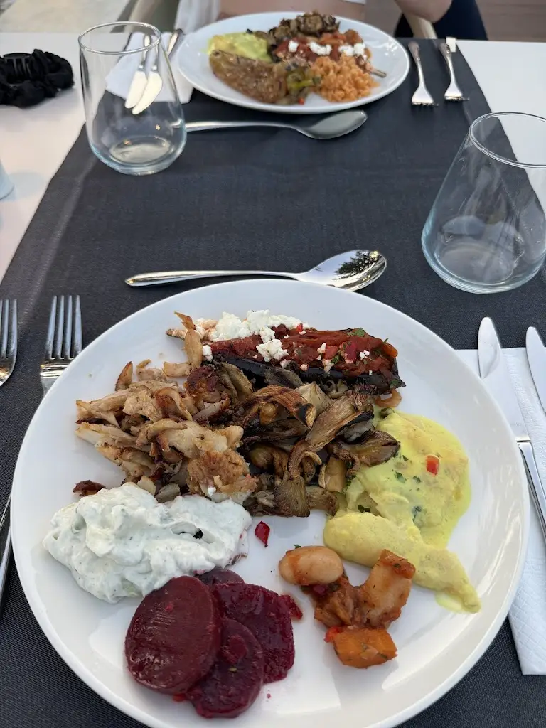 Ch F_Amalthea Restaurant, Buffet_Agía Kyriakí_review