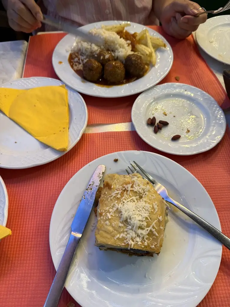 Hossein Babashah_The Kyklamino_Agía Kyriakí_review