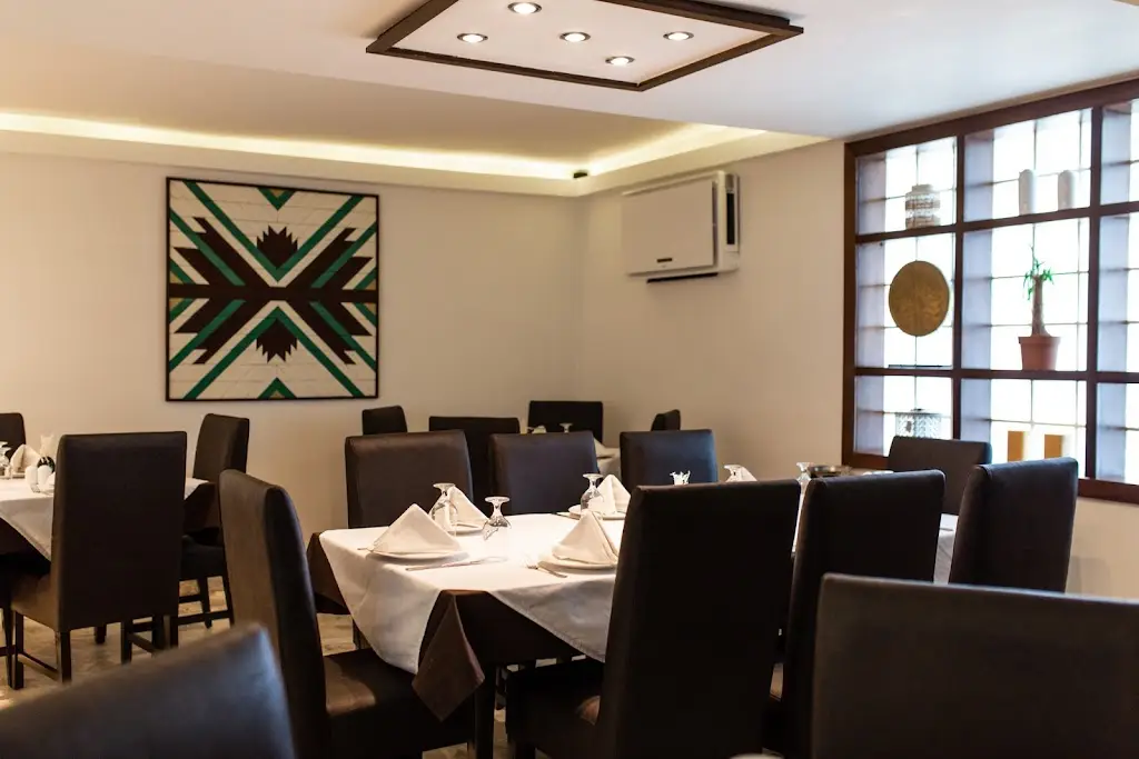 Ocean Pool-Bar-Restaurant_Eleoúsa_slider_image_1