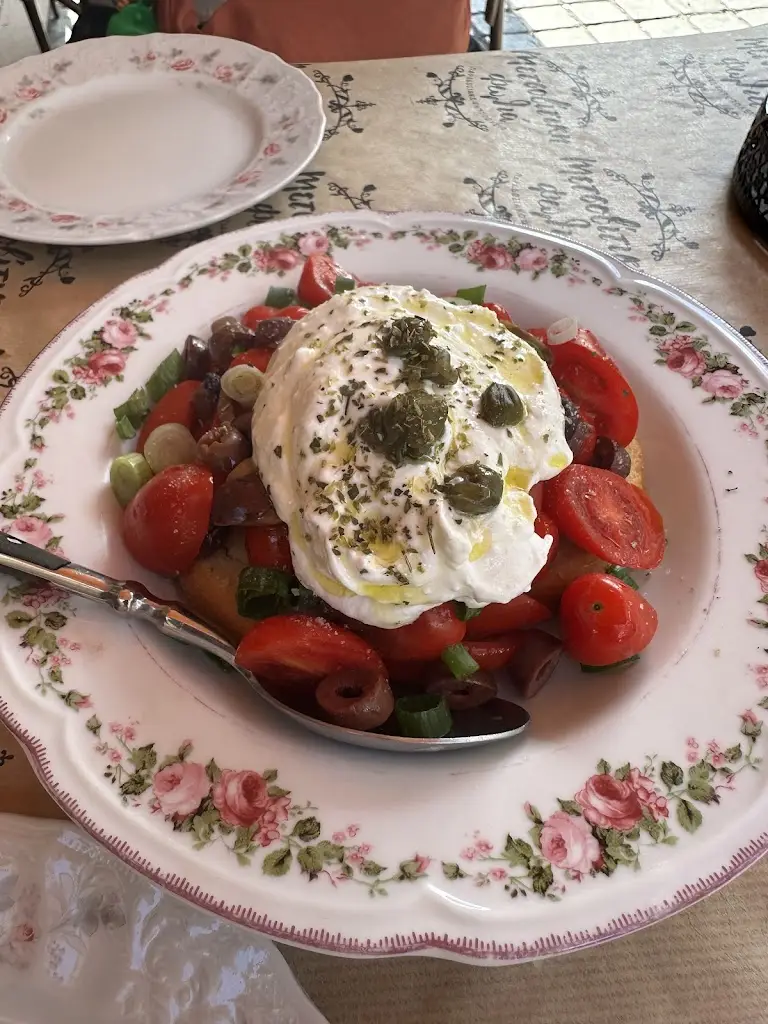 Eleftherios Delimitrou_Metsovitiki Folia_Ioánnina_review