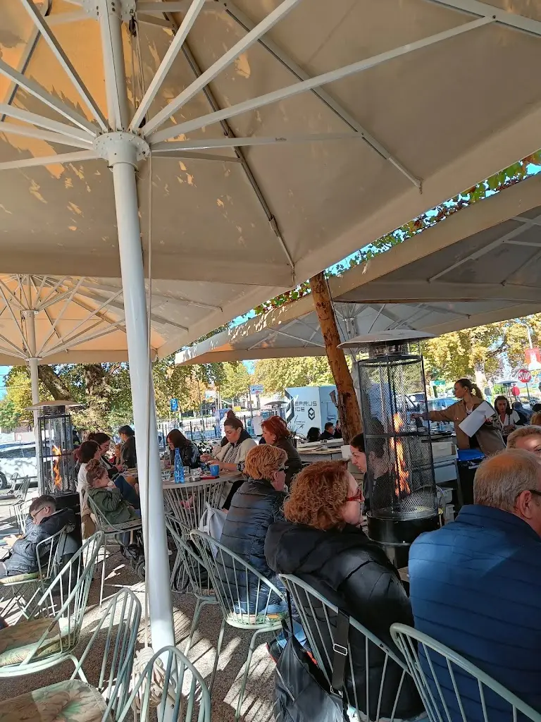 Tasos Mourtopallas_Spitaki με θέα_Ioánnina_avis