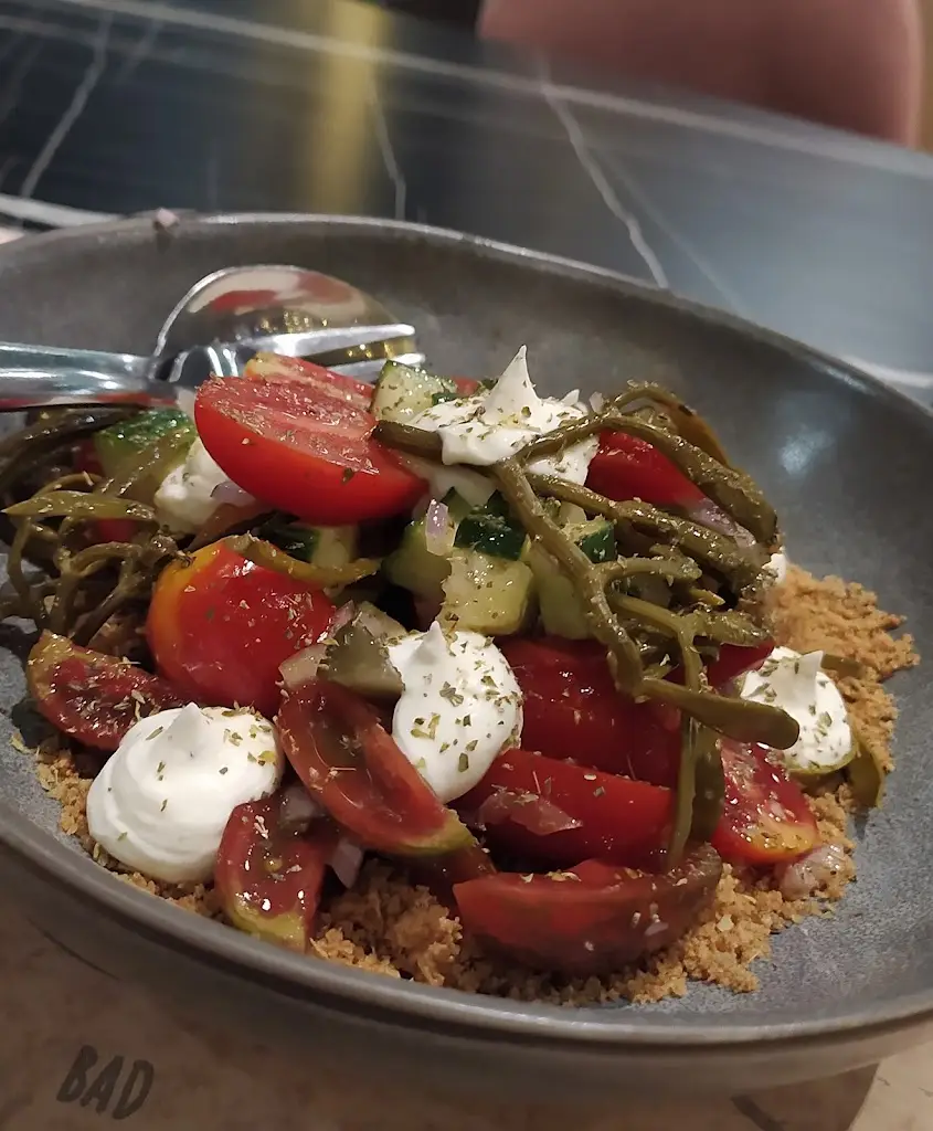 Carlo - G.C. Sargiotis_Avertá Resto_Ioánnina_review