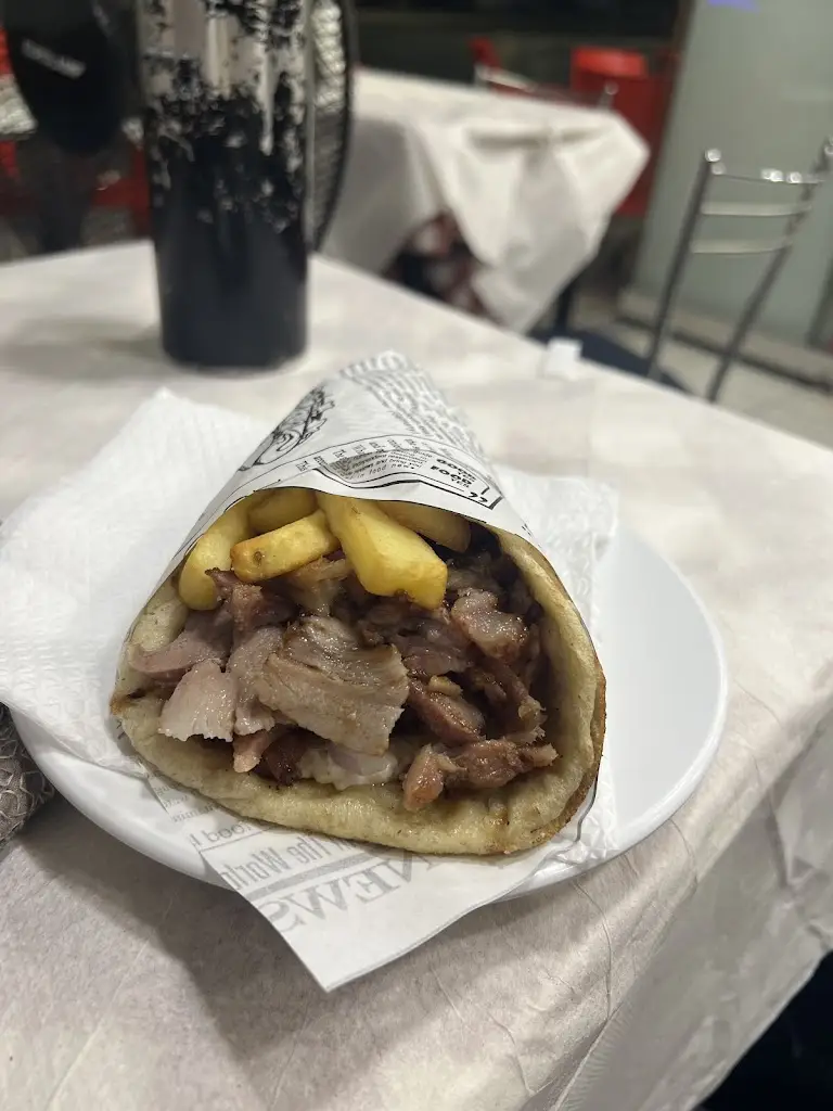 Lily Zavattiero_Odysseas_Igoumenítsa_Bewertung