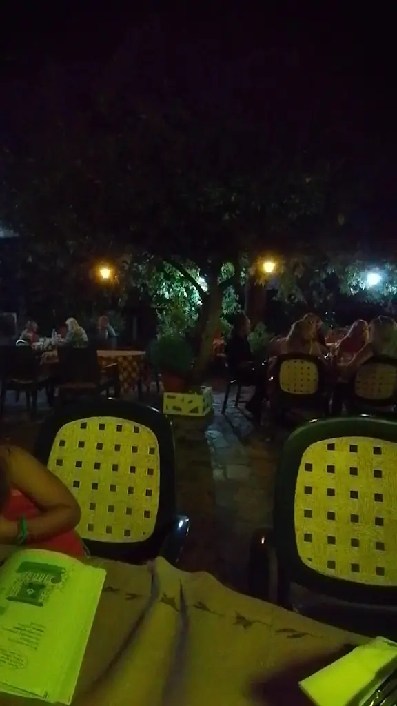 Koliakis Taverna_Kanaláki_slider_image_2