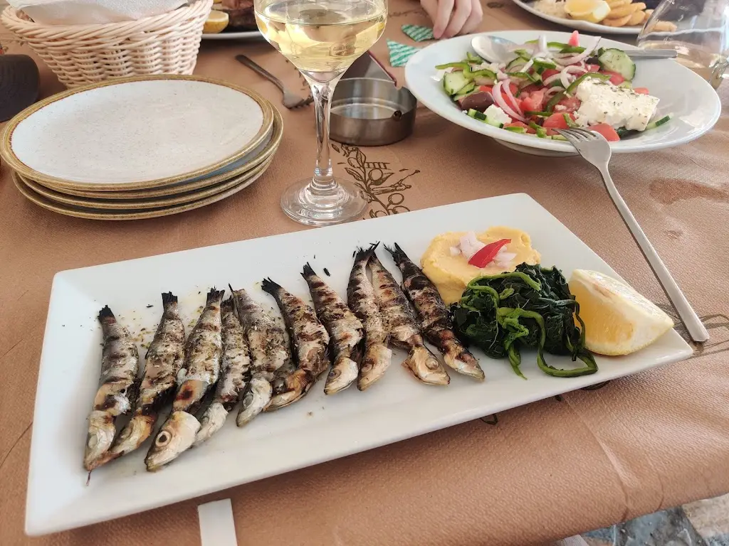 Edvin Bakiri_Paliria Seaside Restaurant_Kanaláki_Bewertung