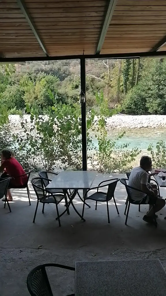 Restaurant Acheron Springs-Markou Ilias_Kanaláki_slider_image_2