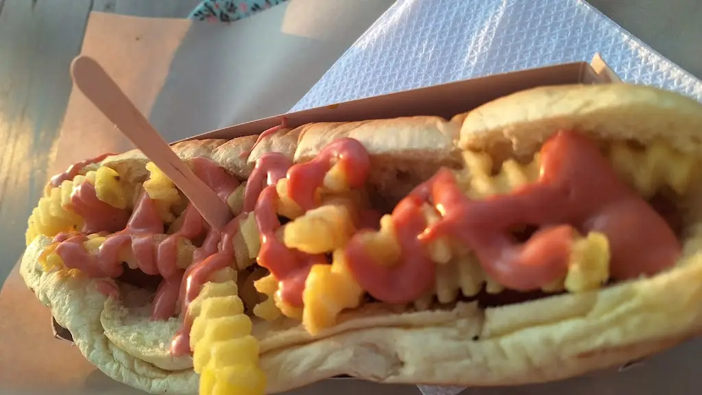 Κατερίνα Λάκκα_Sis Canteen_Kostakioí_recensione