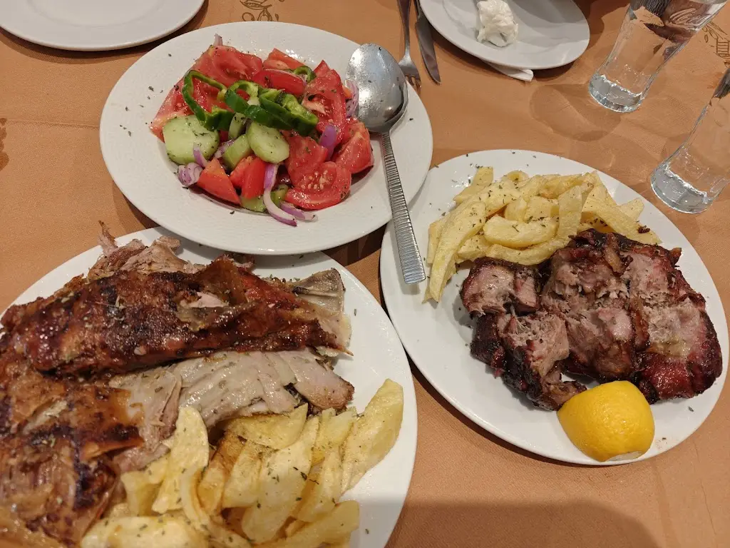 Toris Restaurant_Kónitsa_slider_image_3