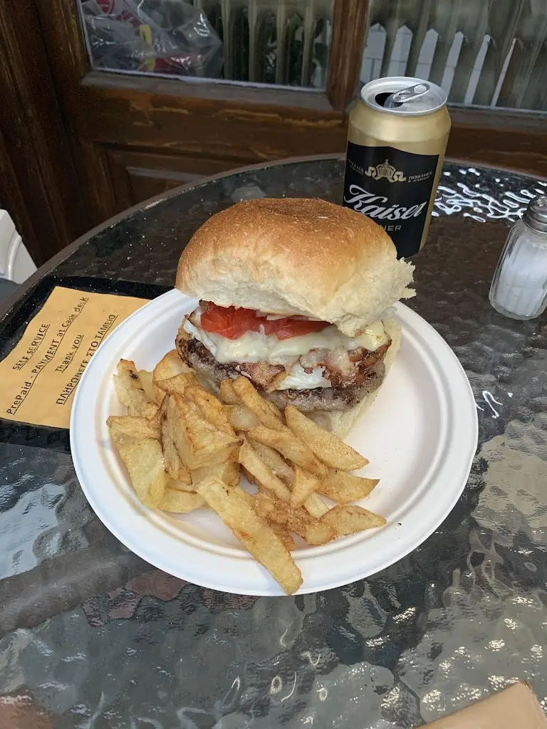 Sallyanne Mann_Golden 86 Street Food - Konitsa_Kónitsa_review