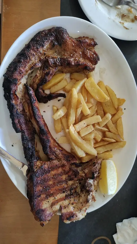 Thanasis Vrahnis_O Mylos_Kónitsa_Bewertung