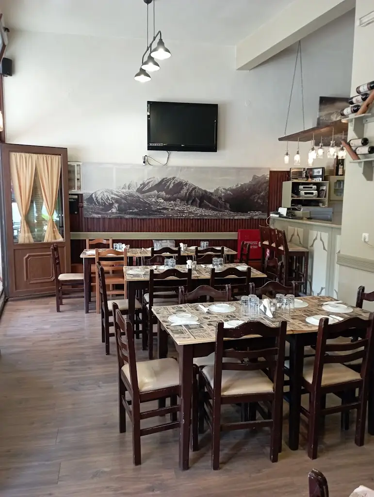 Smólikas Restaurant in Kónitsa