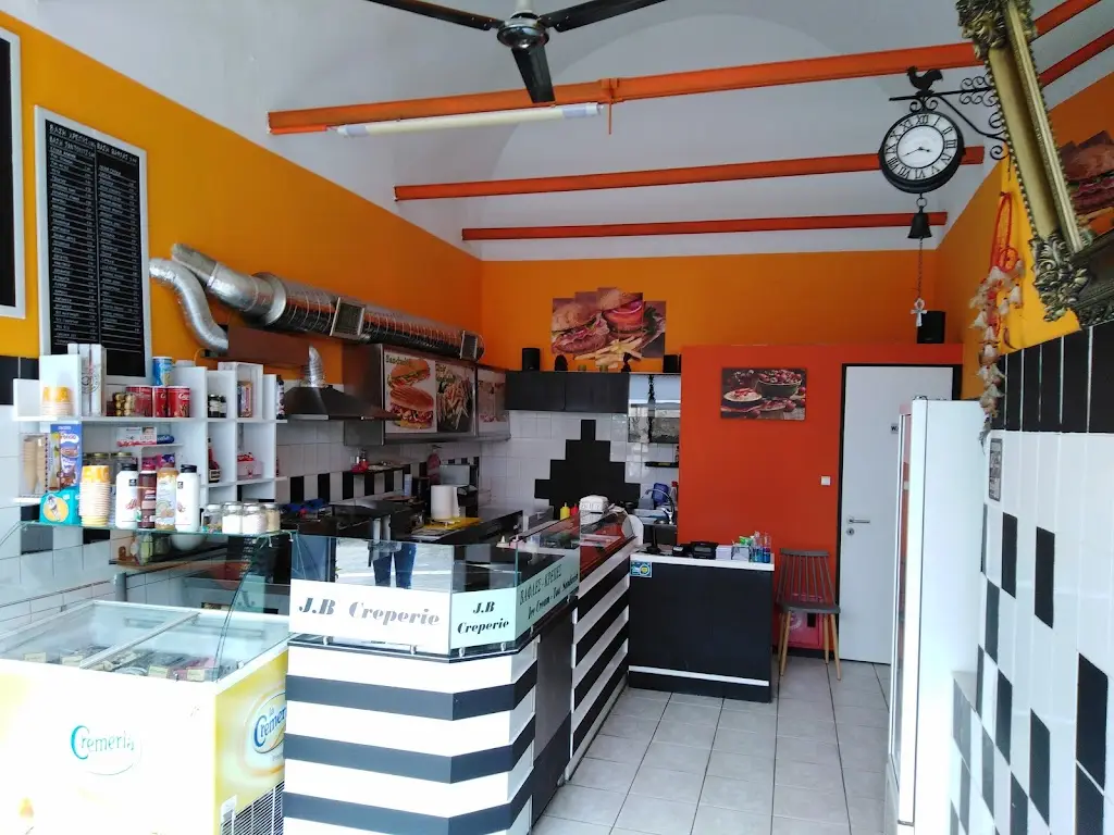 J.B Creperie Restaurant in Kónitsa