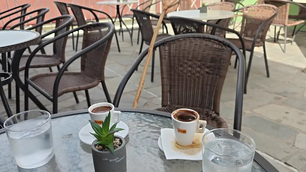 Cafe Bar Restaurant Μαυροδρακος_Kónitsa_slider_image_2