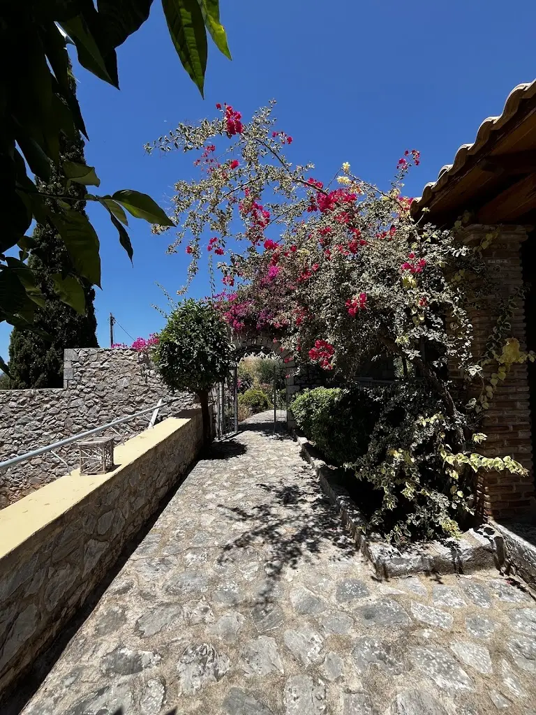 Frigano_Neochóri_slider_image_3