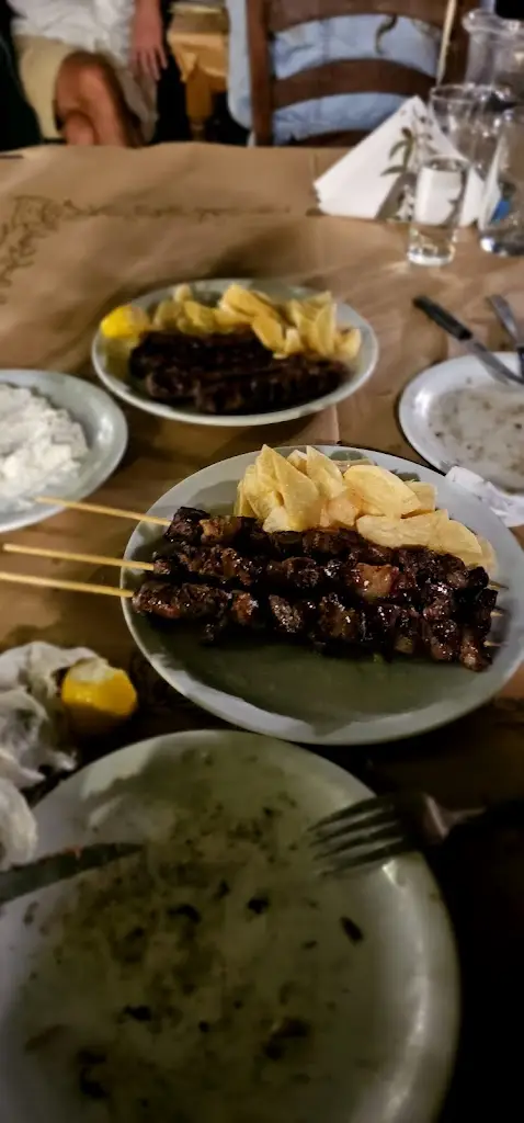 Dimitris Tsitouras_Μήλο Νεοχώρι_Neochóri_Bewertung