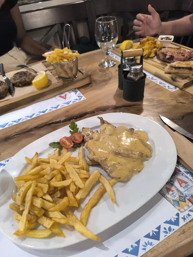 Álvaro B_MantzatoGrillHouse_Neochorópoulo_Bewertung