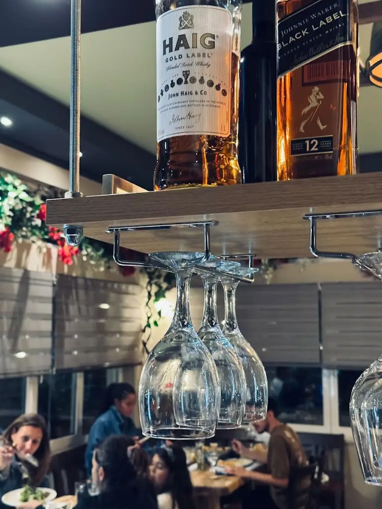 MantzatoGrillHouse_Neochorópoulo_slider_image_1