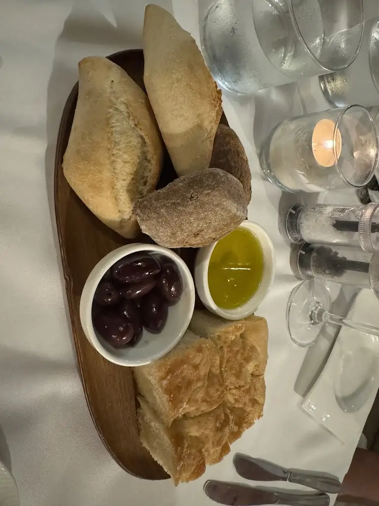 Slav Antonov_Castello Restaurant_Párga_Bewertung