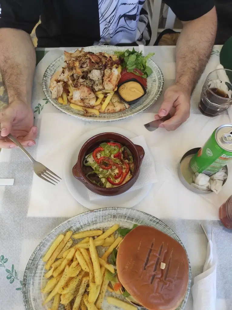 Nikola Nikolić_Simple Gyros Grill House Parga_Párga_Bewertung