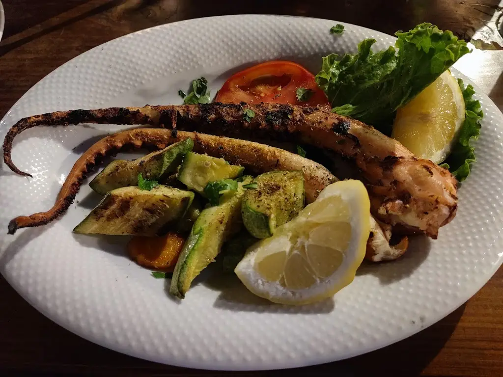 Menü_Sakis_Párga_Bild_5