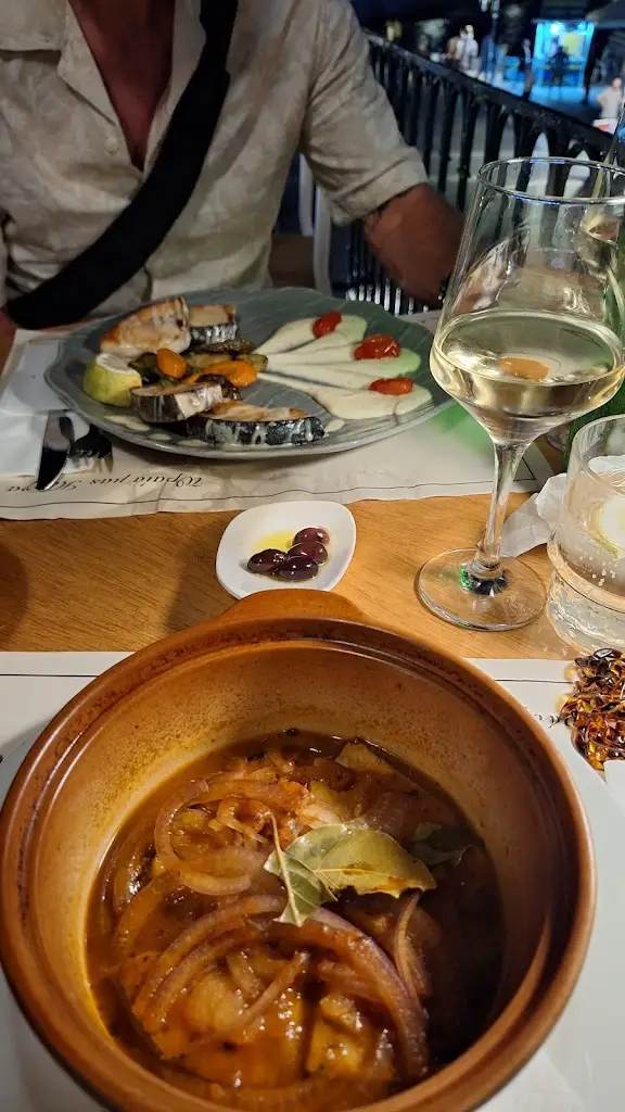 Bonnie Swan_Allure Parga_Párga_Bewertung