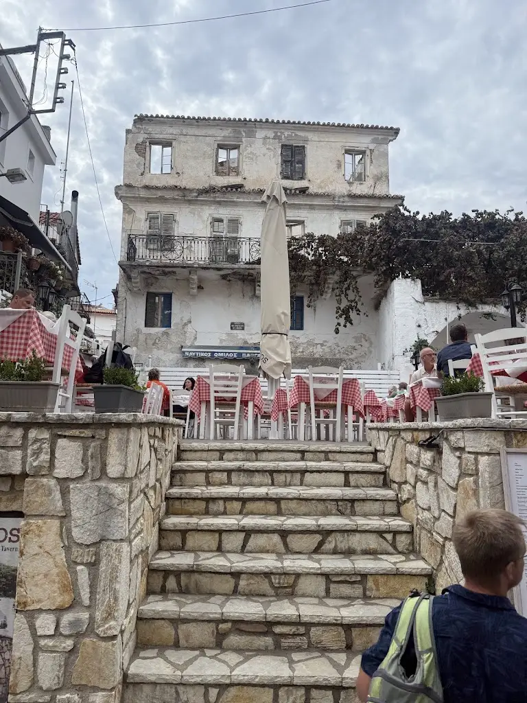 Sofie S_Taverna Lithos_Párga_recensione