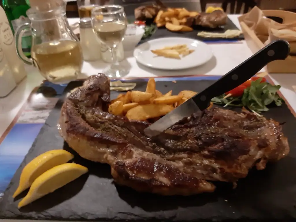 Menu_Karvounis Family Pizza Restaurant_Pérdika_imagen_9