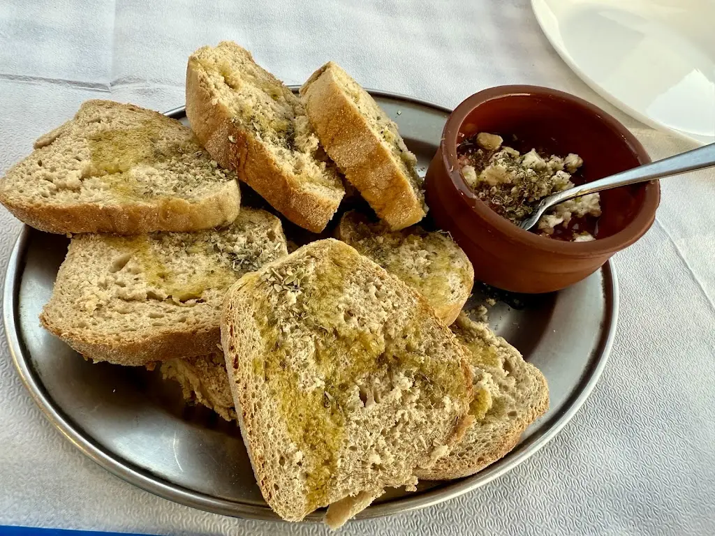 Sarah Wang_Alkyoni_Pérdika_Bewertung