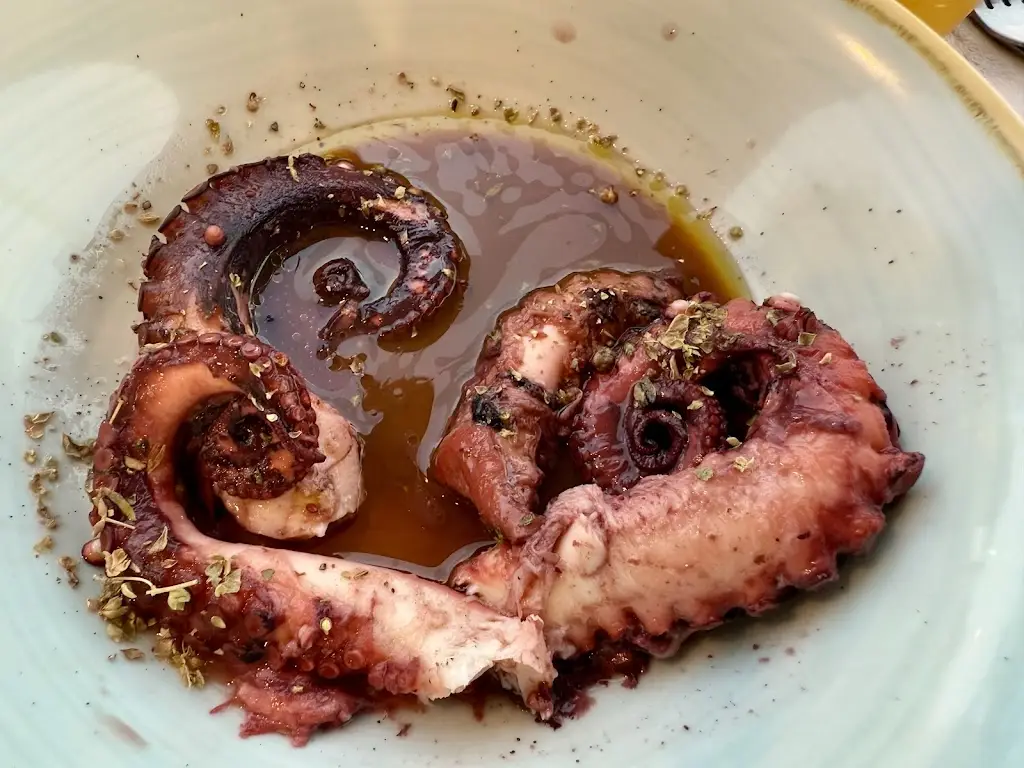 Alkyoni_Pérdika_slider_image_3