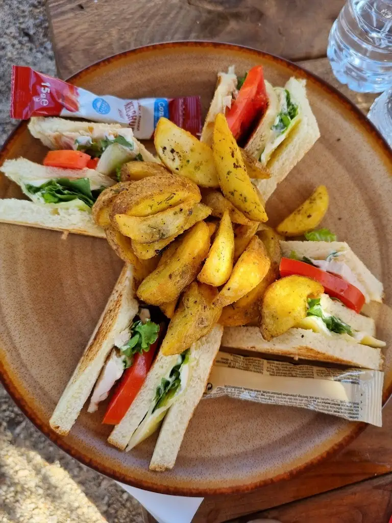 Menü_Χελιδόνι / Chelidoni Beach Bar - Restaurant_Pérdika_Bild_7