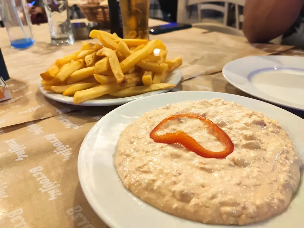 Menü_Vetoulis Grill_Pérdika_Bild_9