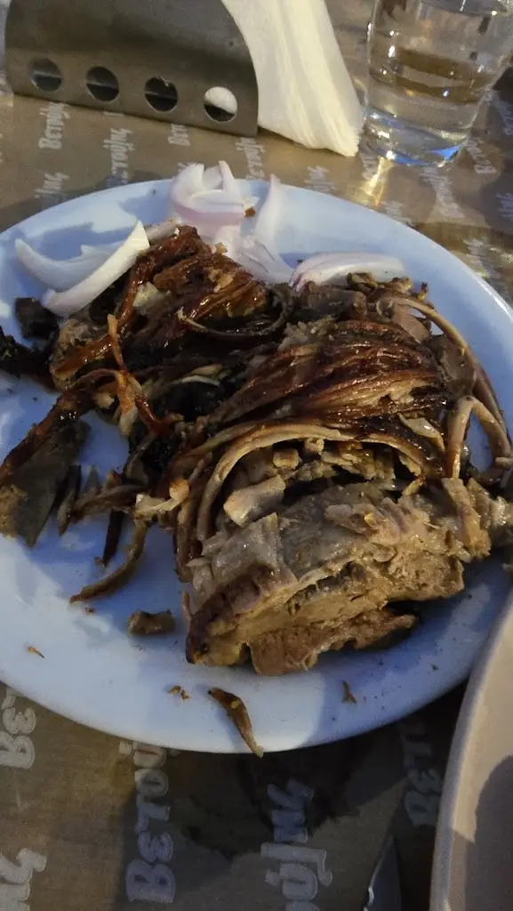 Assen Dechev_Vetoulis Grill_Pérdika_Bewertung