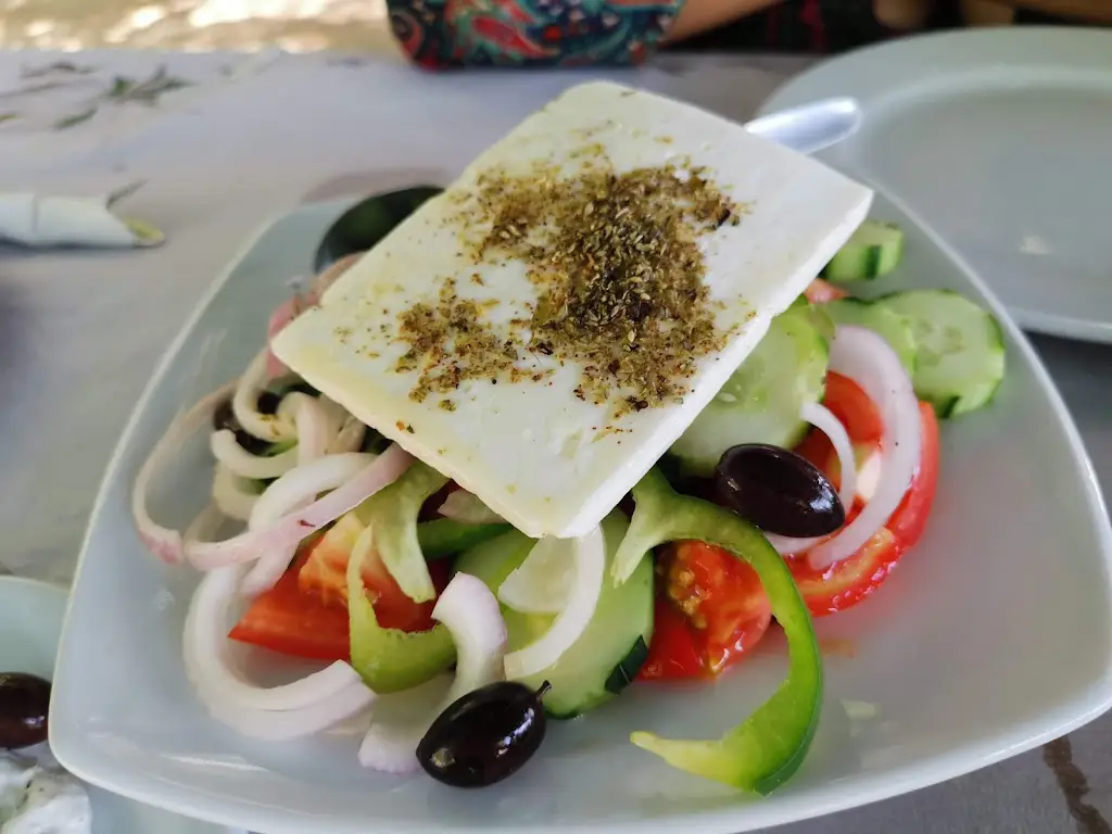 Menu_Kamini Fish Tavern_Pérdika_image_3