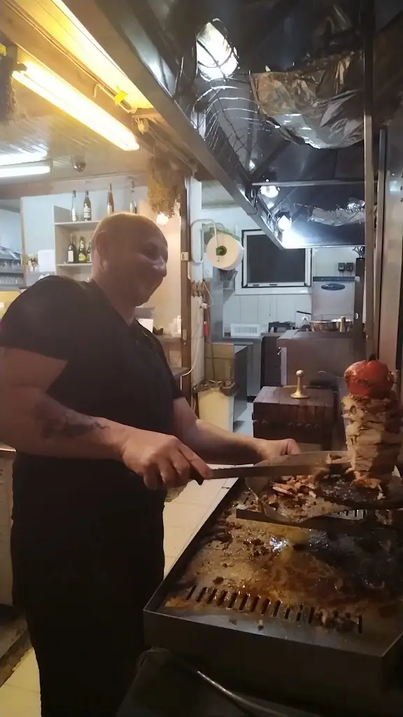 Psistaria I Gogolos_Pérdika_slider_image_2