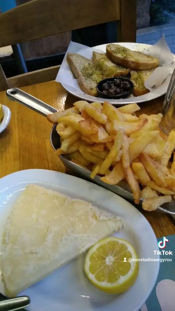 Raki Meze_Kallithéa_slider_image_2