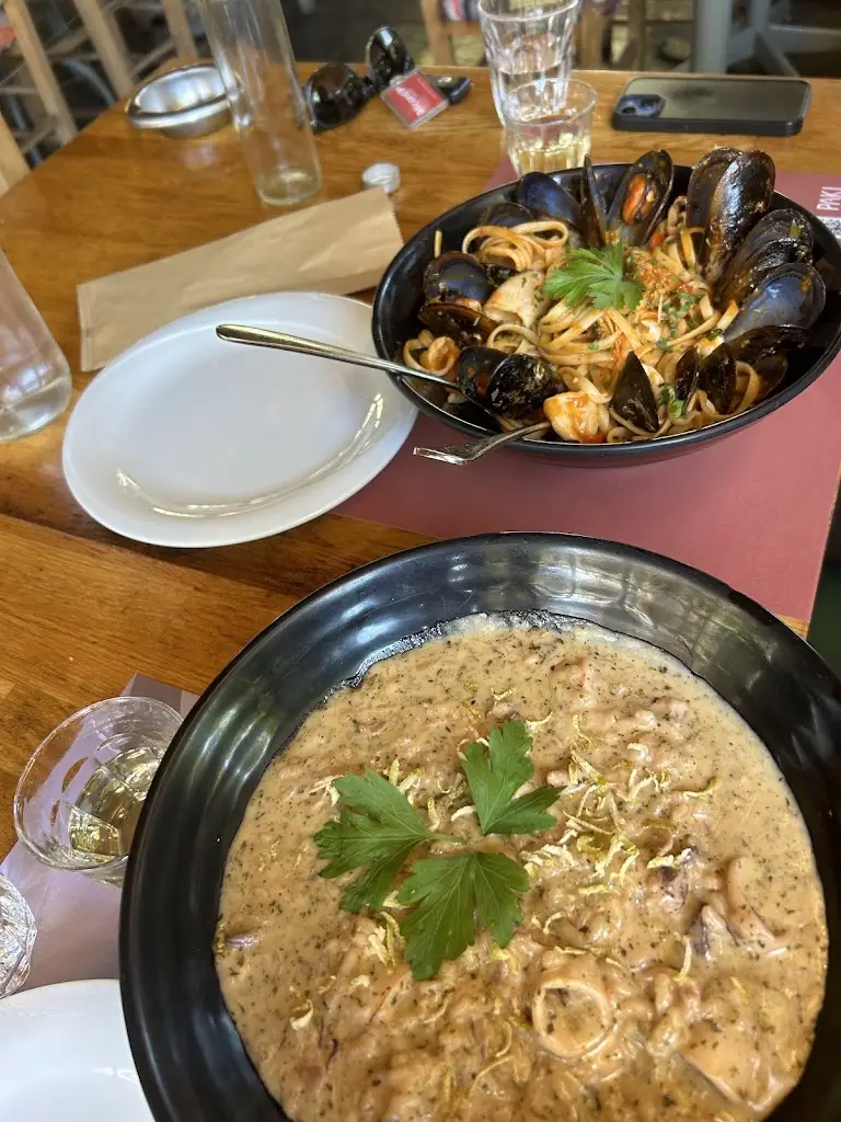 Raki Meze_Kallithéa_slider_image_3