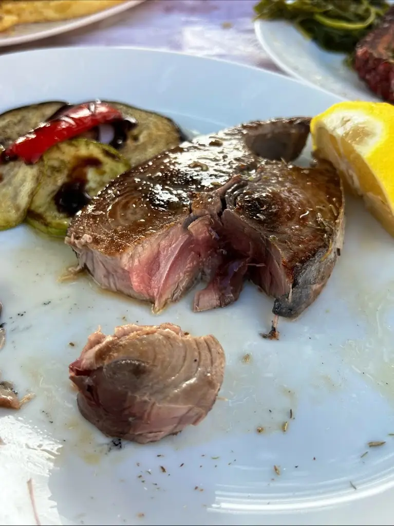 Cristian L_Officer's Restaurant Cafe_Platariá_review