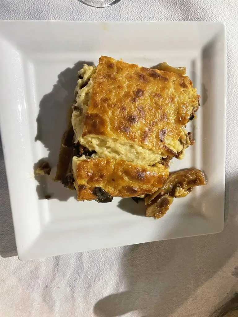 Menü_Taverna ''Sinantisi''_Platariá_Bild_2